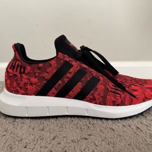Adidas Swift Run Sol Red/Core Black Men’s 9.5